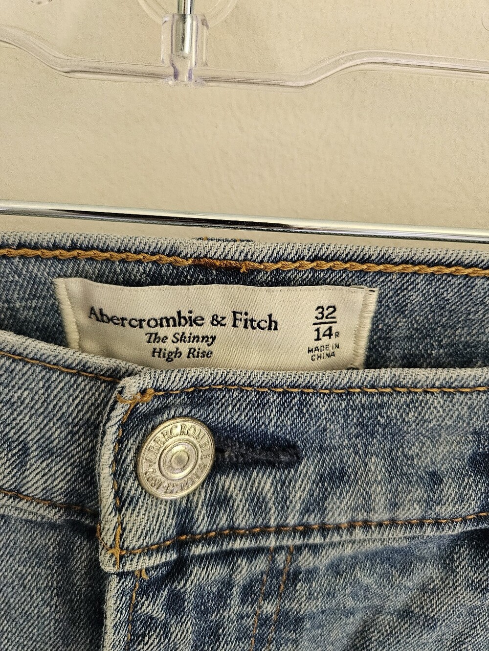 Abercrombie & Fitch Skinny High Rise Blue Jeans - Picture 2 of 3